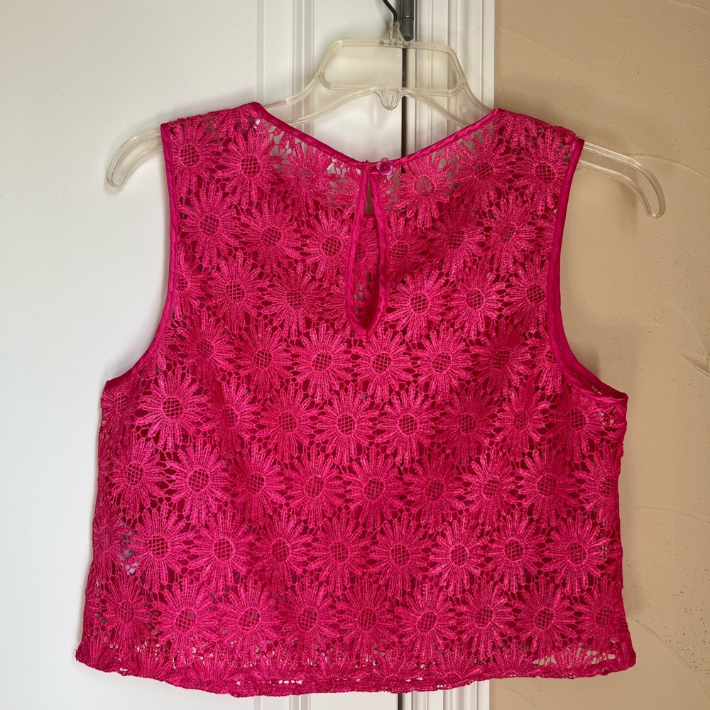 Pink, Floral Top - Picture 2 of 4